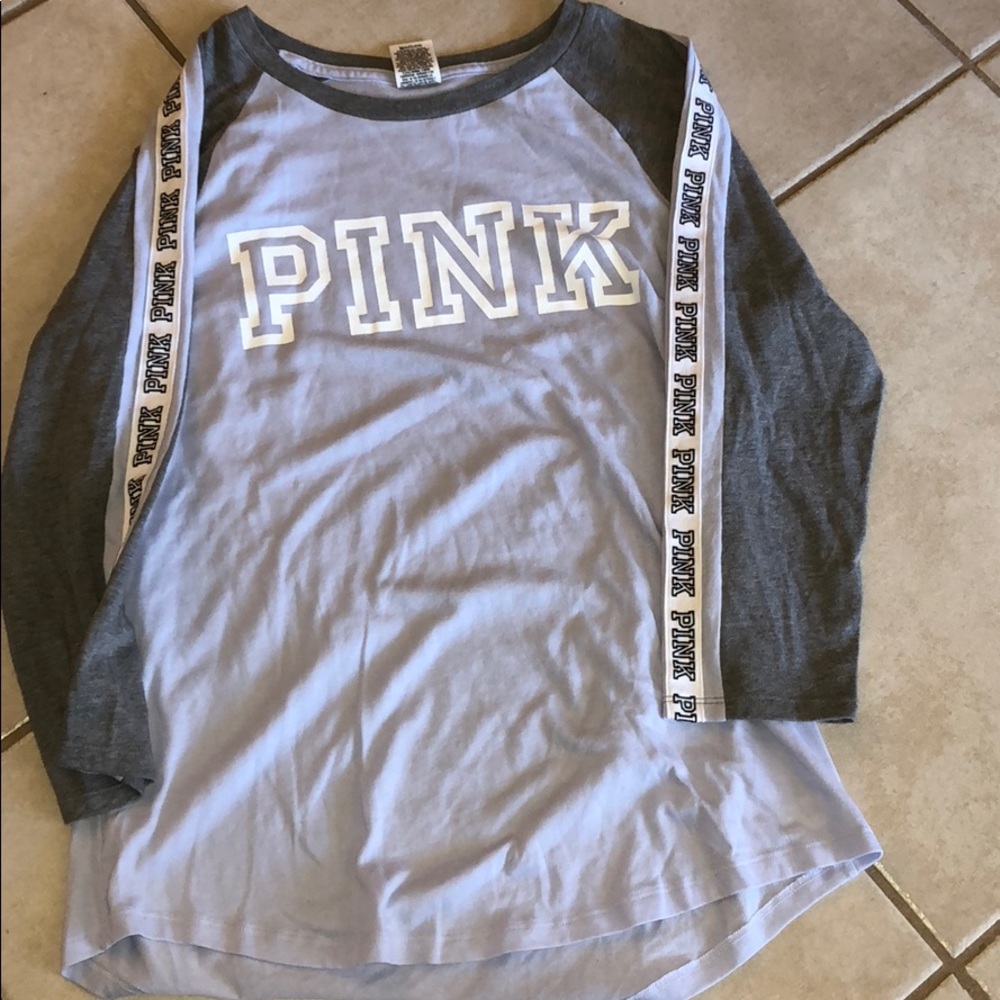 VS PINK TEE